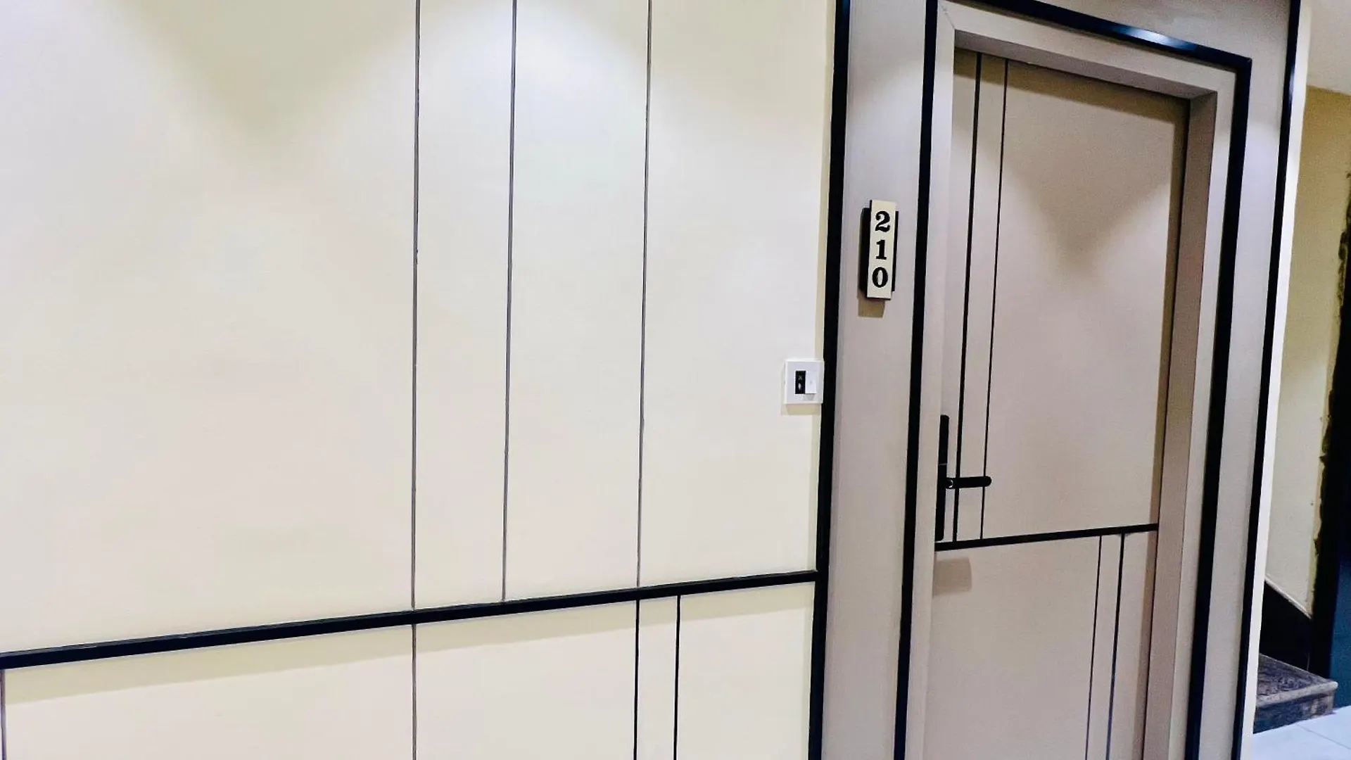 Jomotel Varanasi Tmh Hotel